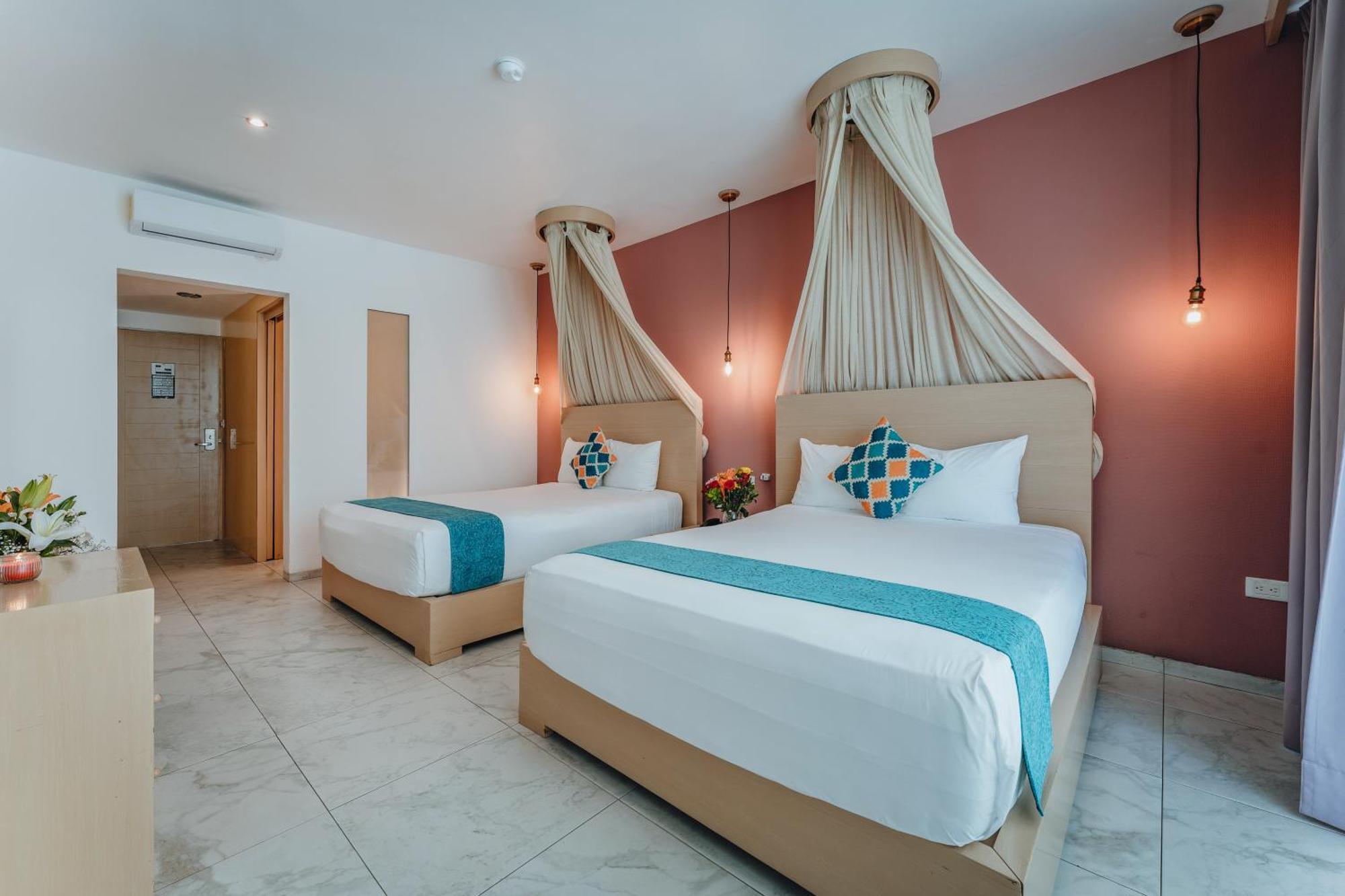 Soho Playa Hotel Playa del Carmen Exterior photo